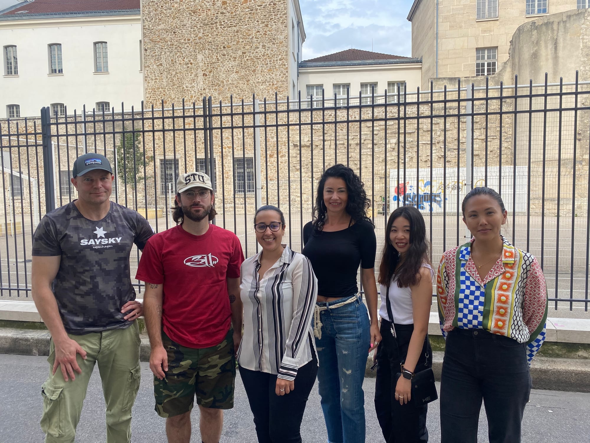 An afternoon French communication class in progress at French As You Like It in Village Saint-Paul, Paris