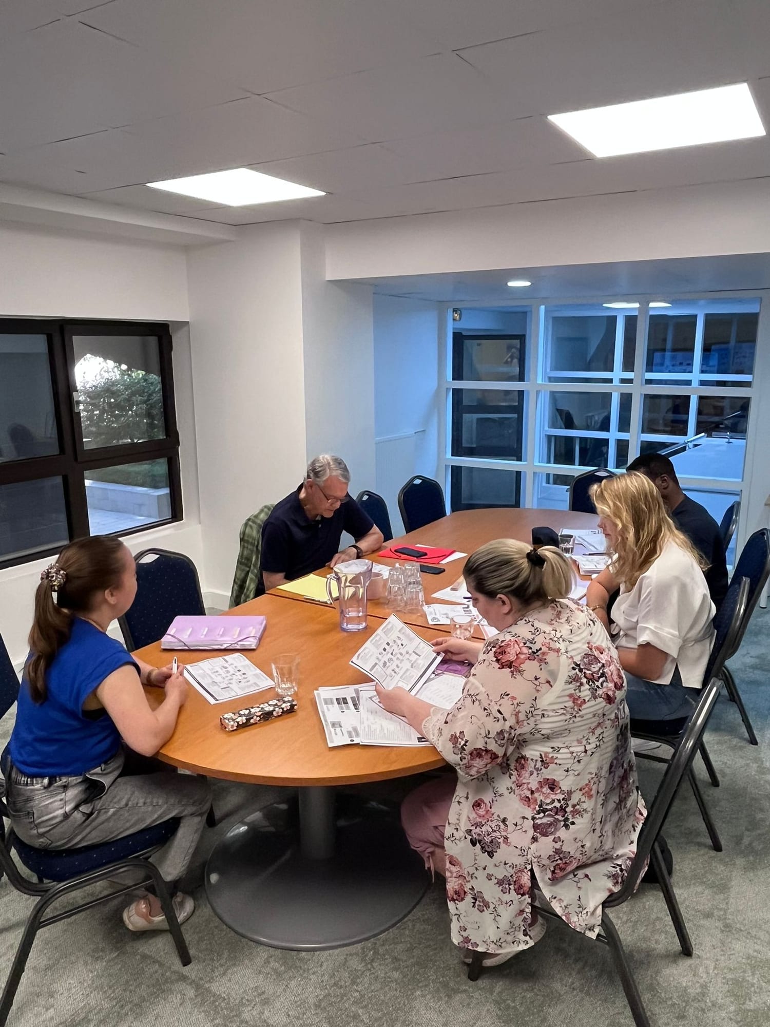 A micro-group French morning class in progress at French As You Like It in the Marais, Paris