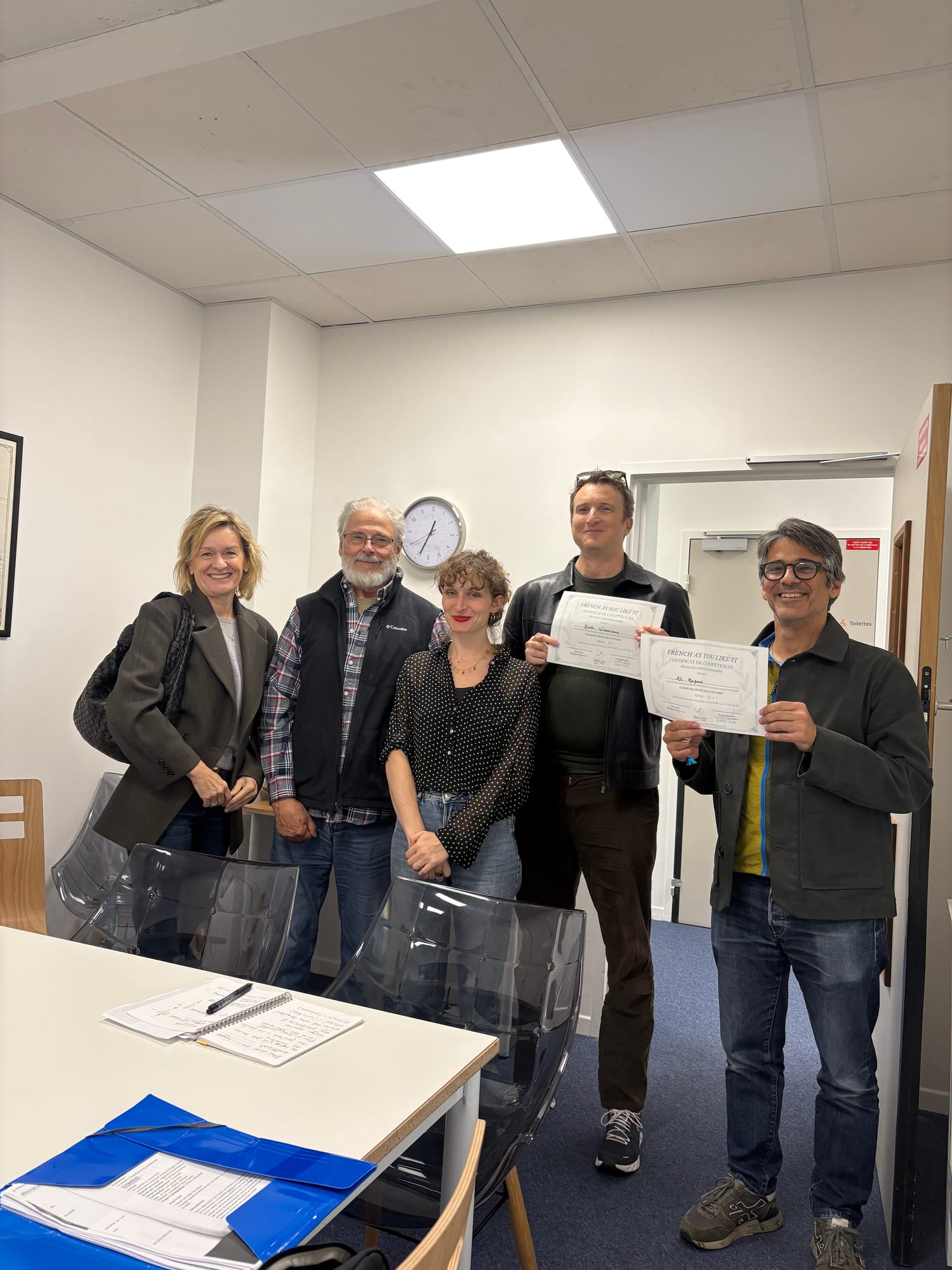 A 15-hour micro-group French morning class at FAYLI in Paris